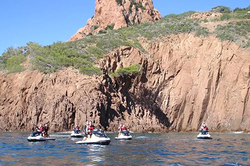 Randonnée en jet ski le long de l'Estérel, Fréjus