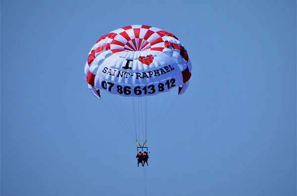 Parachute ascensionnel